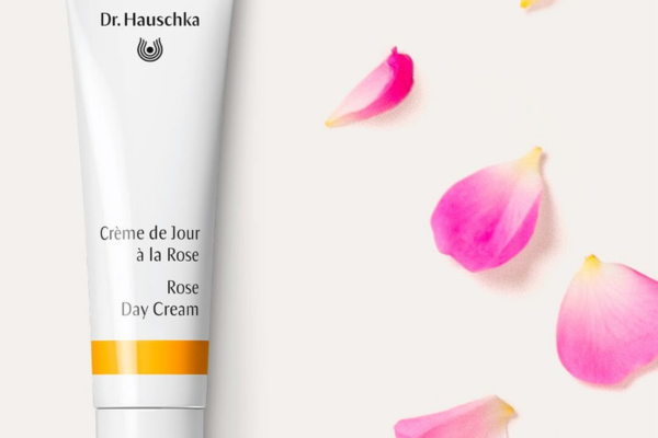 Apua couperosan ja ruusufinnin hoitoon Dr. Hauschkalla