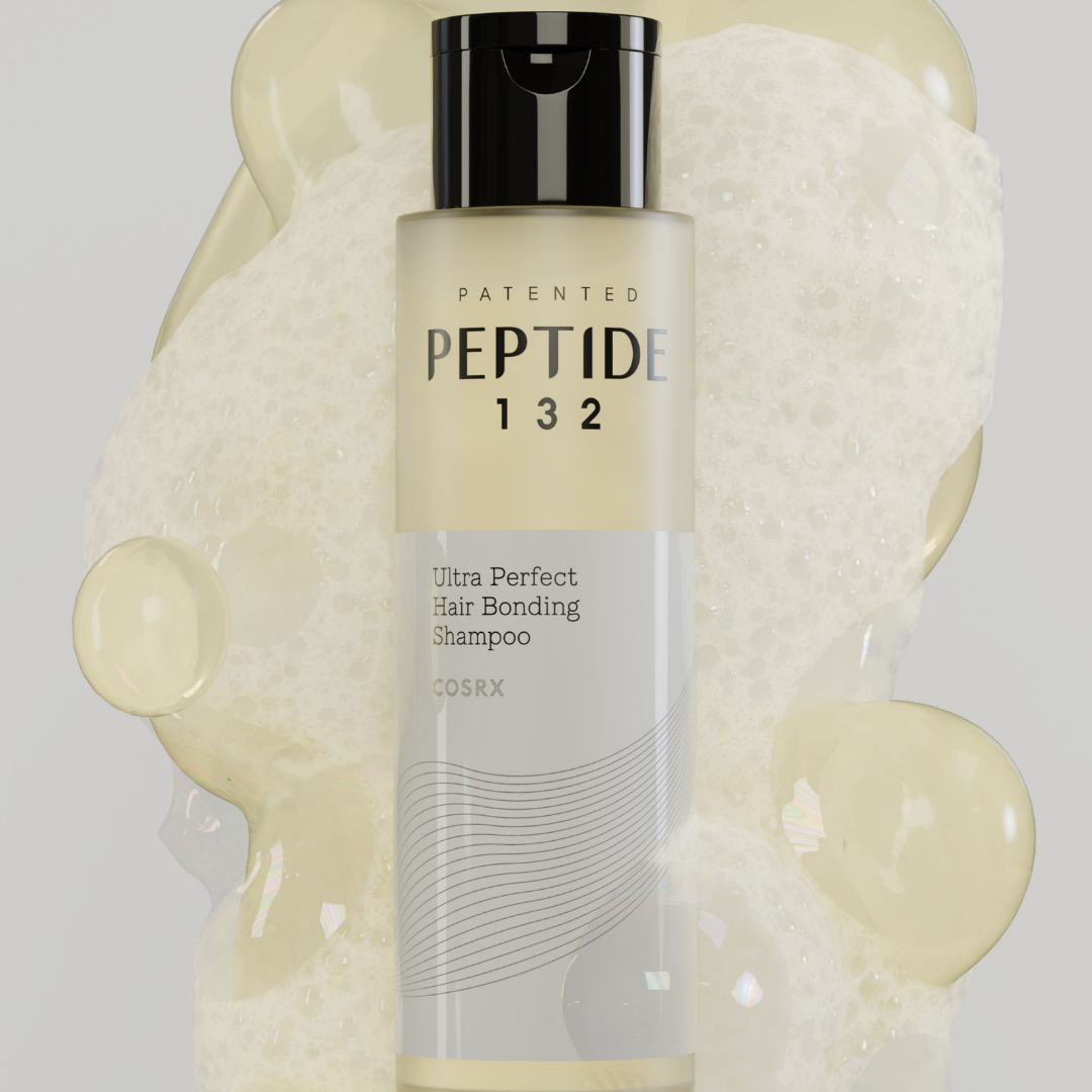 COSRX Peptide-132 Ultra Perfect Hair Bonding Shampoo korjaa vaurioituneita hiuksia ja rauhoittaa hiuspohjaa.