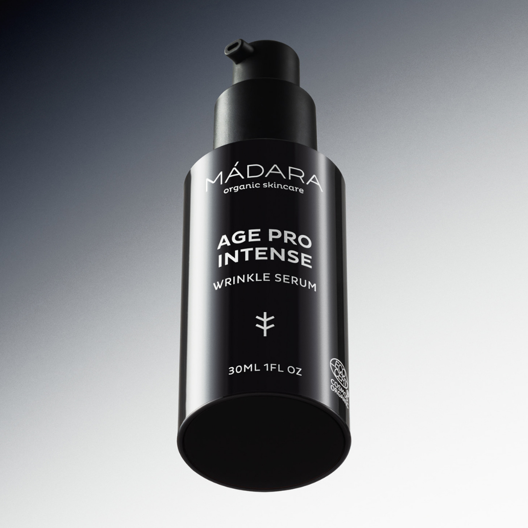 Syväkosteuttava Madara Age Pro Intense Wrinkle Serum -seerumi kiinteyttää, kohottaa ja virkistää ihoa tehokkaasti