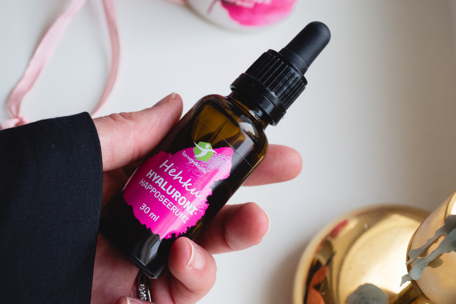 Hehku Hyaluronihapposeerumi – tehokosteuttaja kuivalle, samealle ja ikääntyvälle iholle
