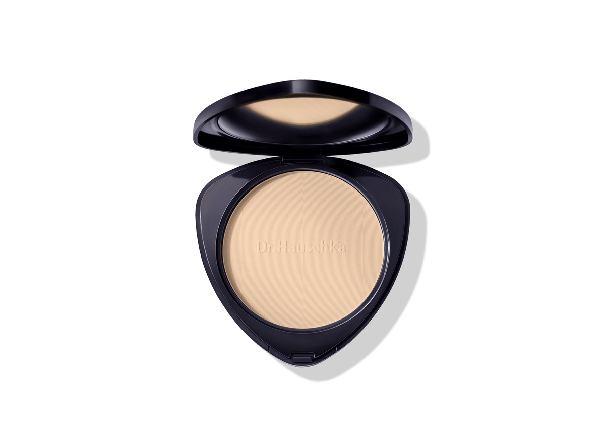 Dr. Hauschka Compact Powder - Kivipuuteri 02 Chestnut