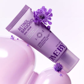 Kaksiosainen päivävoide, sisältää retinolia, retinalia sekä bakuchiolia. Pienentää ihohuokosia, parantaa ihon rakennetta ja
kimmoisuutta, sekä rauhoittaa ihoa.