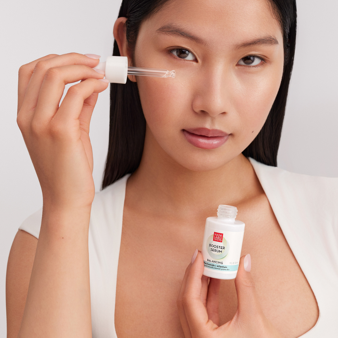 Hada Labo Tokyo Balancing Booster Serum -kasvoseerumi on suunniteltu erityisesti tasapainottamaan ihon kuntoa, vähentämään epäpuhtauksien näkyvyyttä ja rauhoittamaan punoitusta