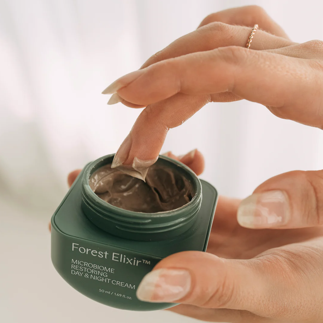 NOBE Forest Elixir Microbiome Restoring Day & Night Cream - Kasvovoide 50 ml tekstuuri