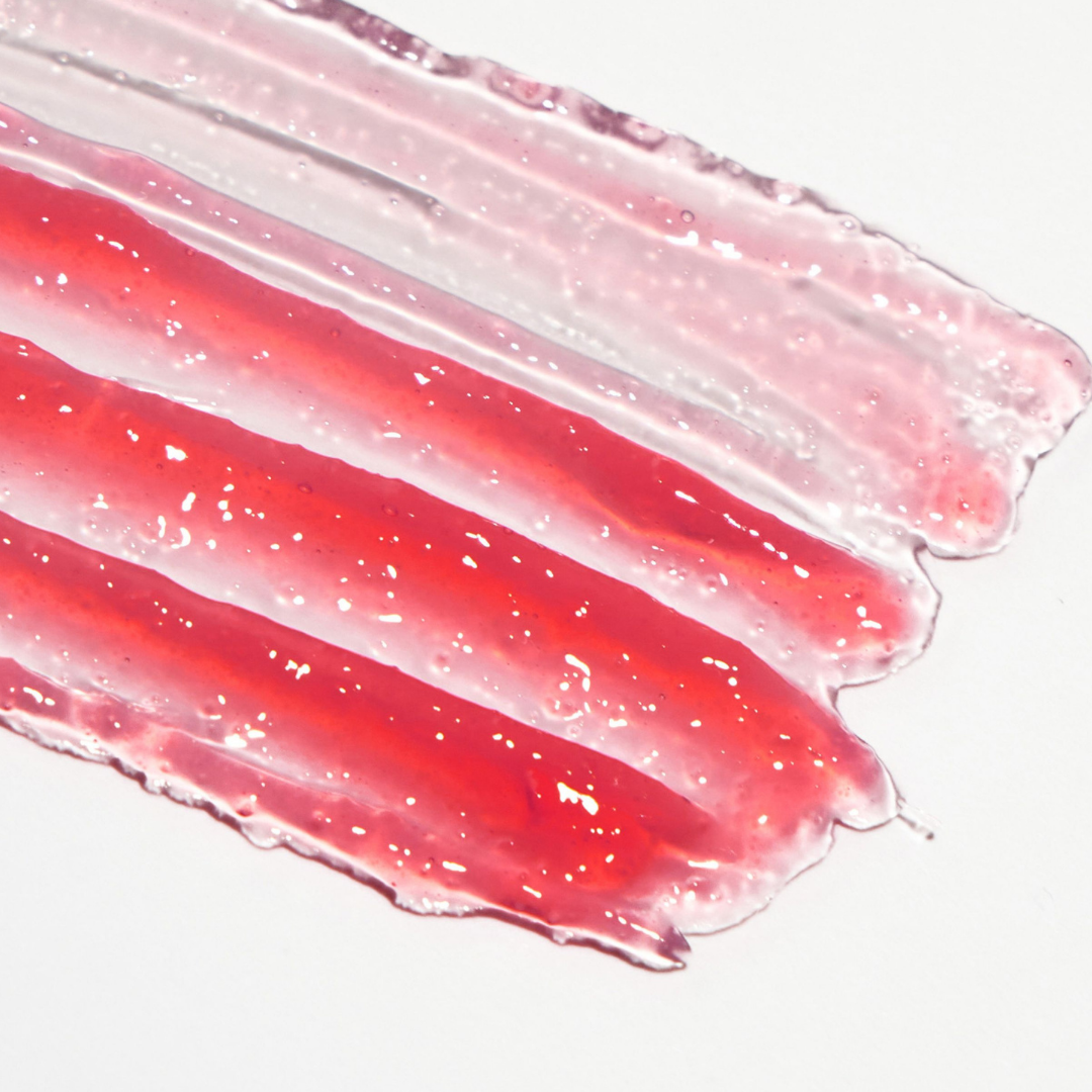 Novexpert Hyaluronic Acid Lip’Up -huulivoide kosteuttaa ja pehmentää huulia tehokkaasti samalla pullistaen niitä