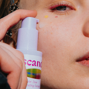 Syväkosteuttava Scandy Drippin' Dew Hydrating Serum -seerumi